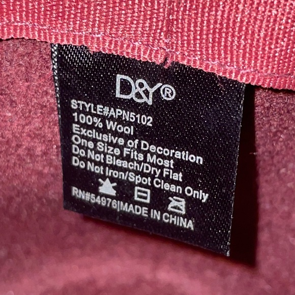 D&Y: burgundy felt hat, OS - Picture 4 of 4